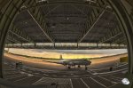 Mit etwas Glück steht der alte Rosinenbomber auf dem Vorfeld des ehemaligen Tempelhofer Flughafens. (Foto/HDR: Eric)