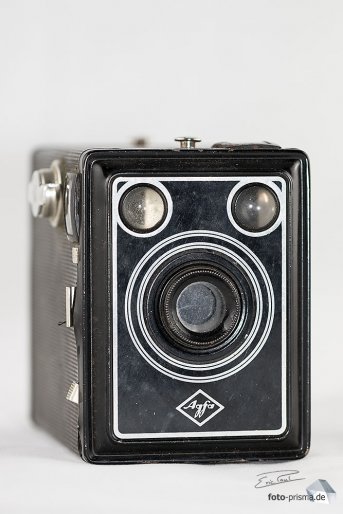 Eine alte Agfa Synchro Box hält für den Schärfetest her (Foto: Eric)