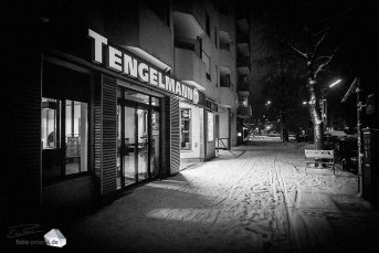 Silent Empty Winter Night - Tengelmann in der Schlierseestraße (Foto: Eric Paul)