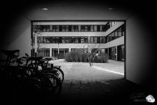 Silent Empty Winter Night - Durchgang zum Sunyard (Foto: Eric Paul)