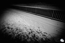 Silent Empty Winter Night - Spuren im Schnee II (Foto: Eric Paul)