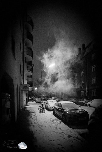 Silent Empty Winter Night - Dampfschwaden, Brünnsteinstraße (Foto: Eric Paul)